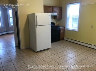 12 Crown St APT 3, Providence, RI 02909