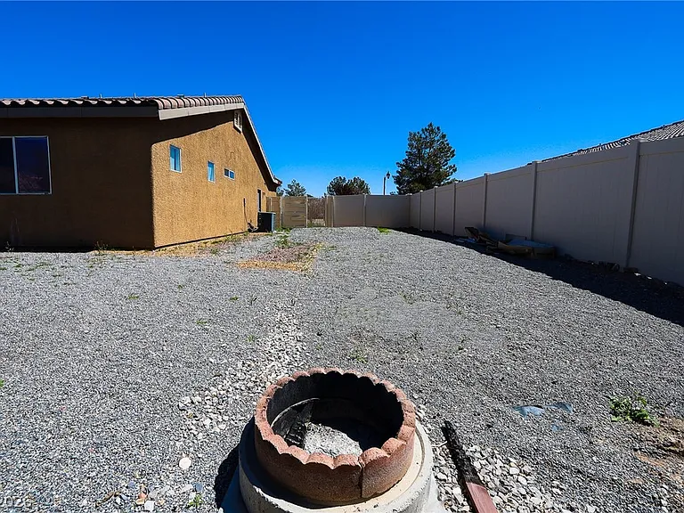 6472 Centennial Rd — Photo 20