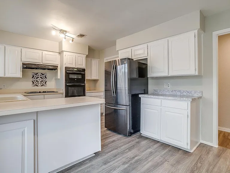 5947 Chimney Wood Cir — Photo 12