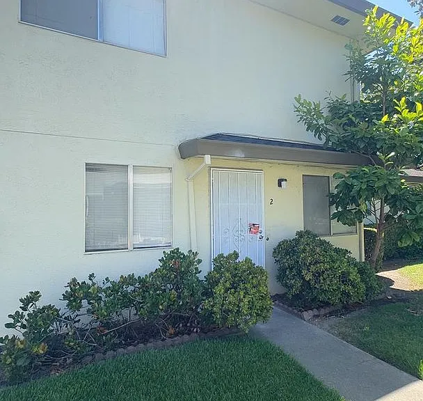 34740 Skylark Dr #2 — Photo 2