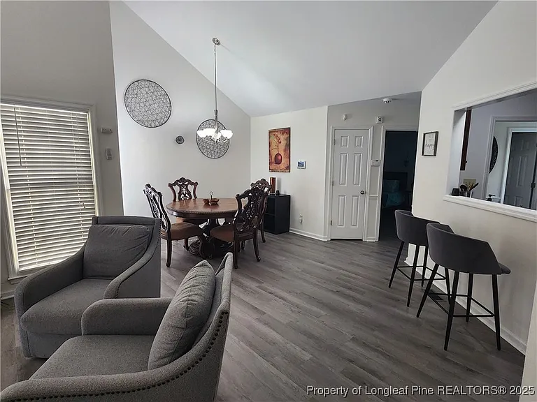 426 Georgetown Cir — Photo 10