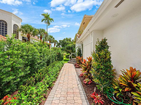5th image of 5846 NW 24th Avenue #202
