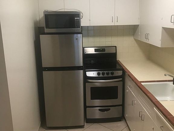5th image of 1330 Jones St APT 605