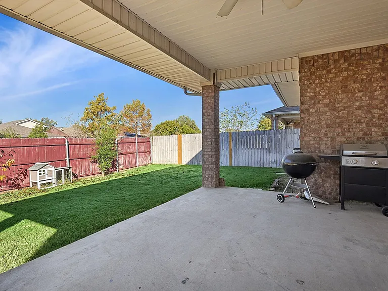 8837 Sunset Trace Dr — Photo 26