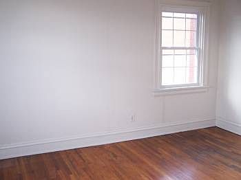 4th image of 1207 W Franklin St APT 6