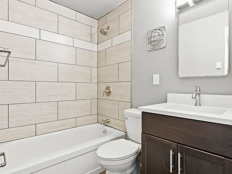 WhiteRock Apartments — Photo 39