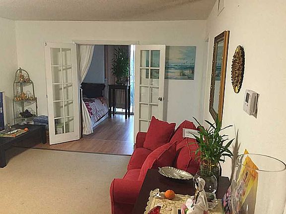 4th image of 1251 NE 108th St APT 320
