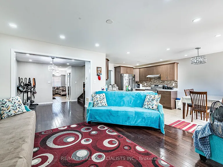 47 Robert Parkinson Dr — Photo 11