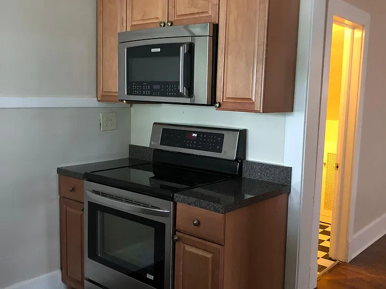2503 Longview Ave SW — Photo 7