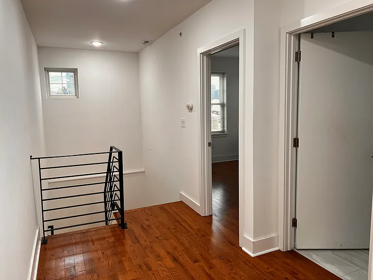1100 S 27th St #3F — Photo 11