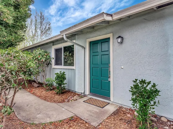 3002 Buckingham Ln #17, Santa Cruz, CA 95062