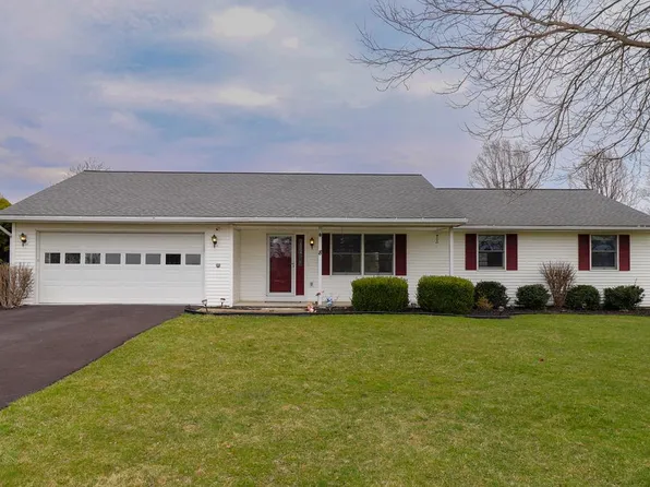 8 Jacqueline Dr, Painted Post, NY 14870