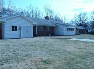 605 N Hampton Rd, Wichita, KS 67206