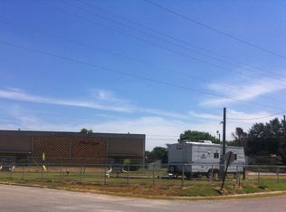 800 Ave E, Poteet, TX 78065