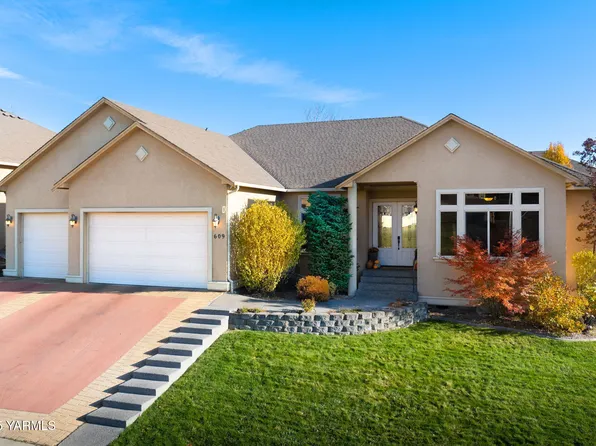 609 N 74th Ave, Yakima, WA 98908
