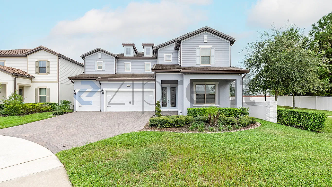 6 bed, 8323 sqft, $6,300 — Photo 1