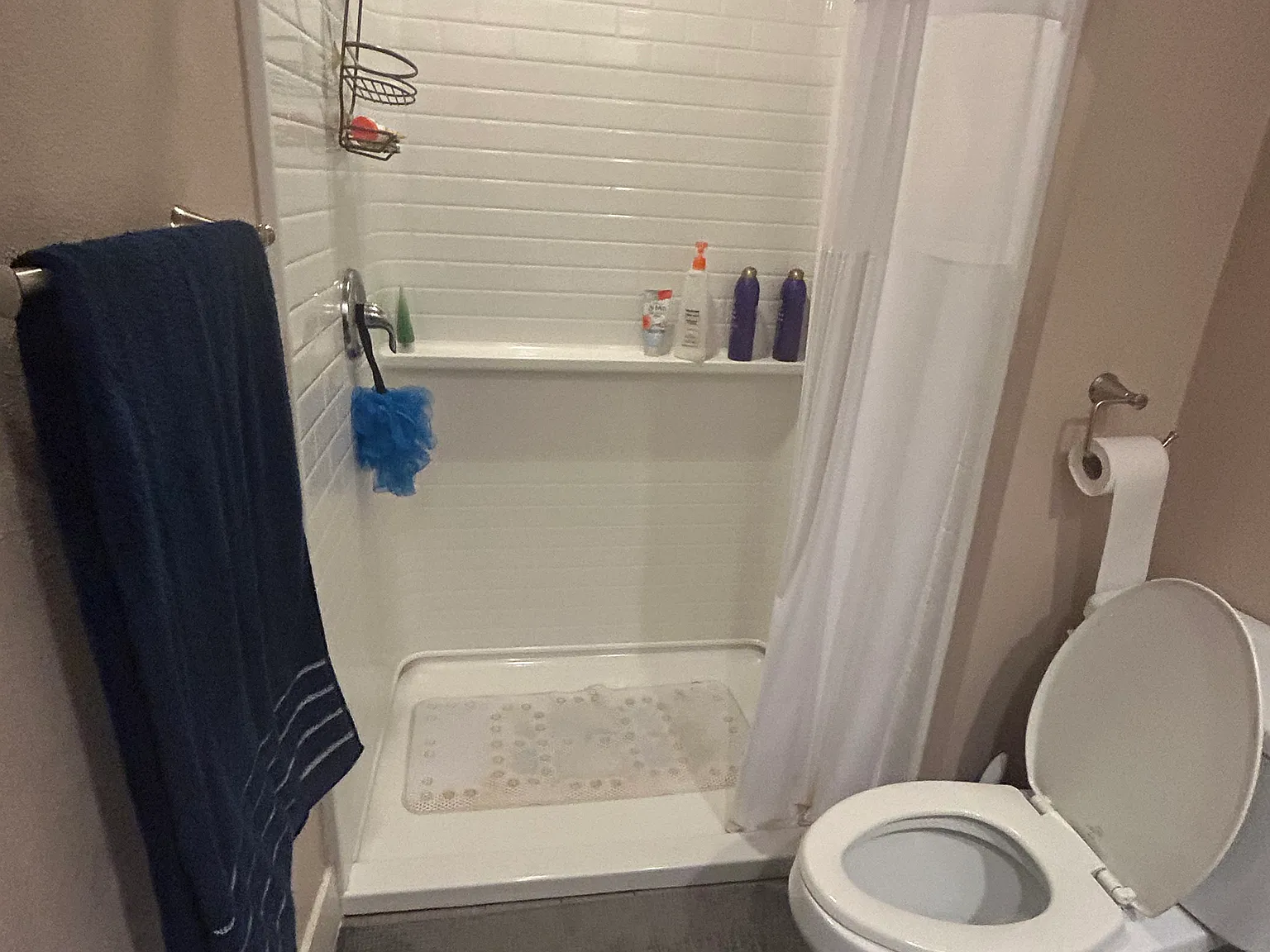 3 bed, 1864 sqft, $1,200 — Photo 2