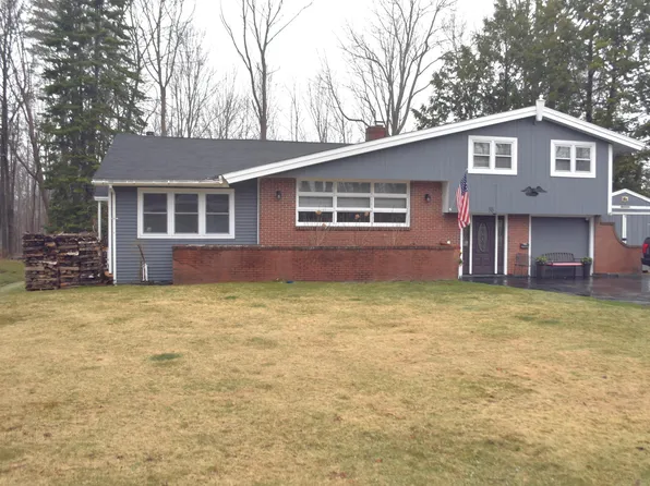55 Wild Rose Avenue, South Portland, ME 04106