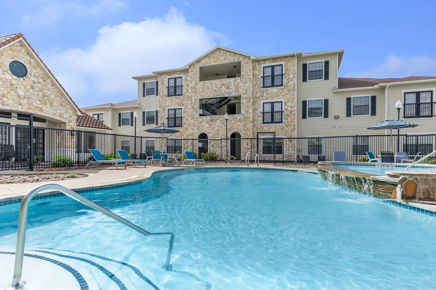 Gulf Breeze — Photo 1