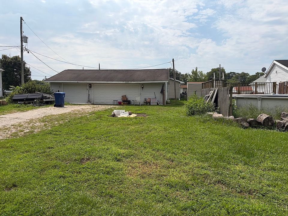 2nd image of 506 Main St