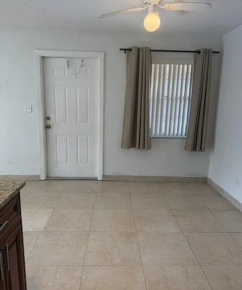 3651 SW 60th Ter #3 — Photo 4