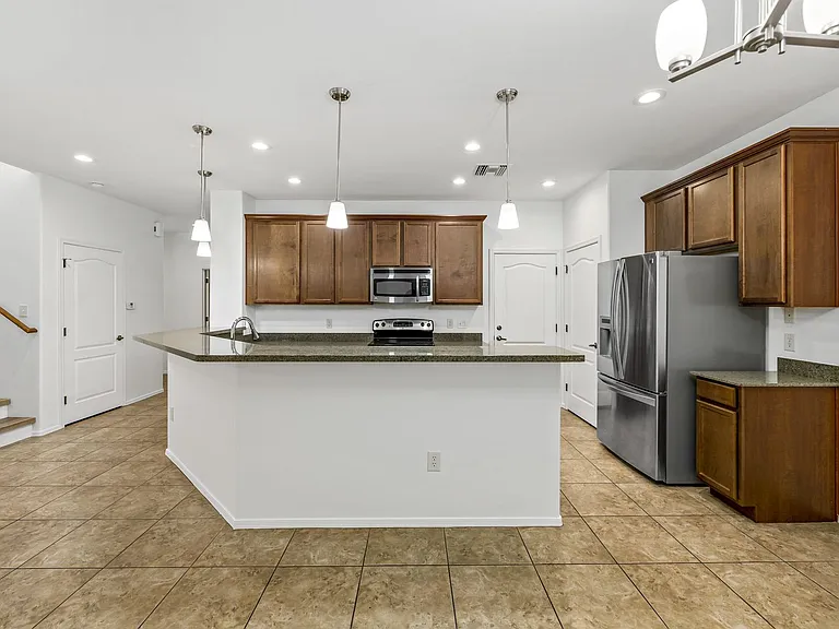 4261 N Golden Ridge Ln — Photo 5