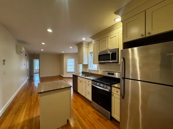 220 Massachusetts Ave, Arlington, MA