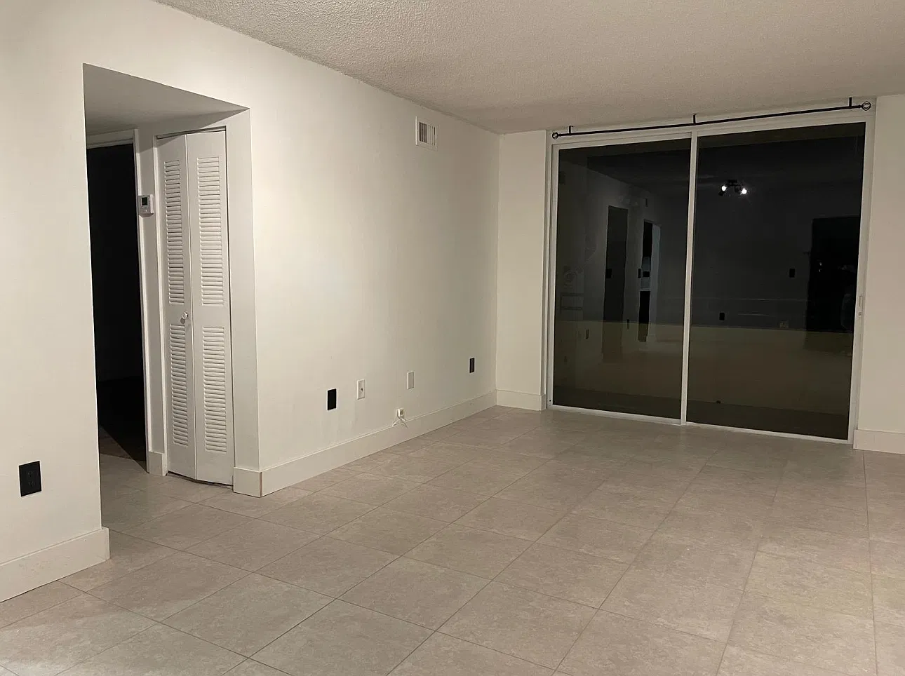 1 bed, 699 sqft, $1,900 — Photo 4