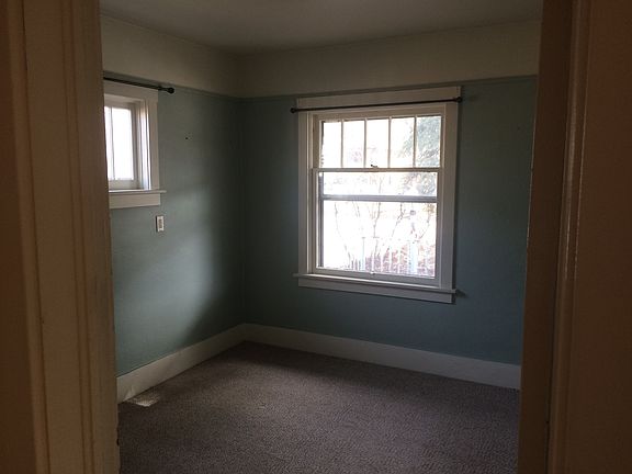 5th image of 615 E 3rd Ave