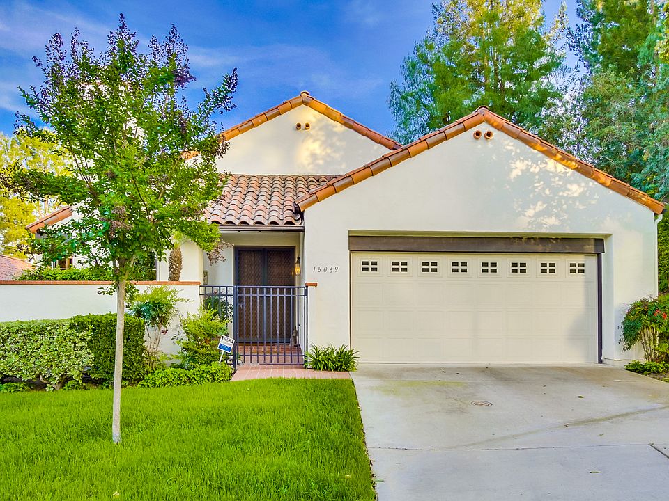 1st image of 18069 Colonnades Pl