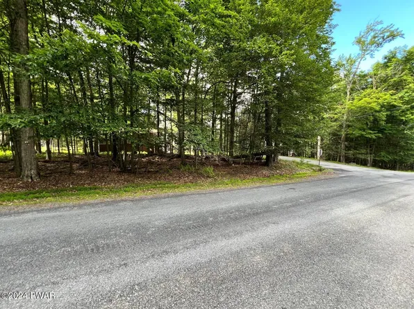 89 Indian Dr, Lake Ariel, PA 18436