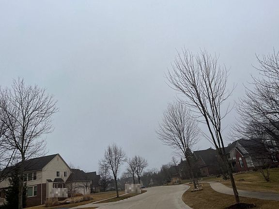 5th image of 30141 Sterling Dr