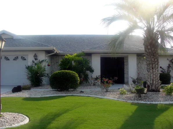 1906 E View Dr, Sun City Center, FL 33573