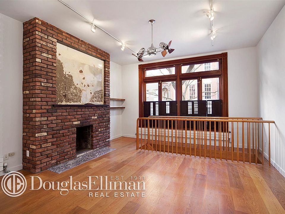1st image of 112 Waverly Pl APT 1