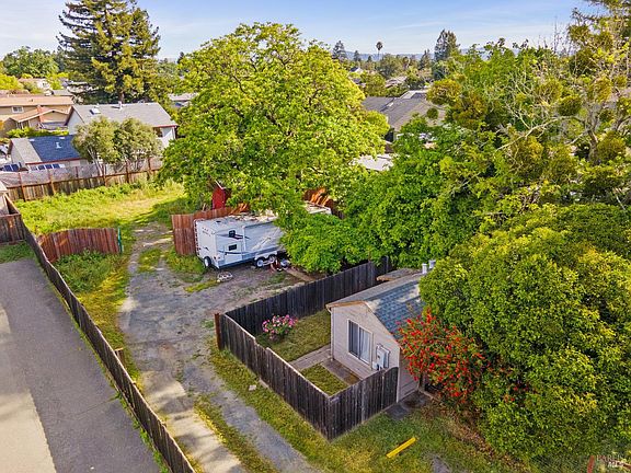 4th image of 2457 Guerneville Road