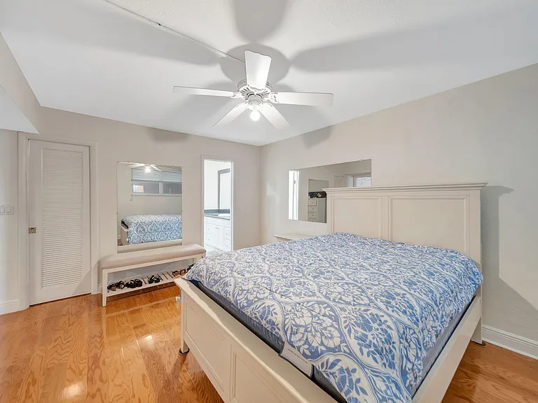 3100 NE 49th St #403 — Photo 26