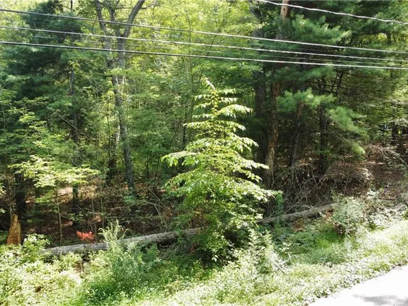 18 Ledge Hill Rd, Sterling, CT 06377