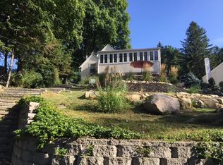 131 Hilltop Trl, Sparta, NJ 07871