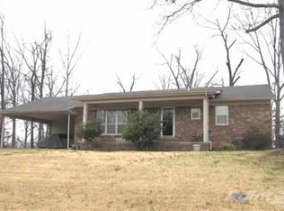 2013 Schweitzer Dr, Poplar Bluff, MO 63901