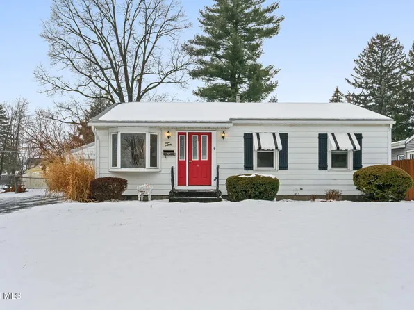 10 Mildred Lane, Latham, NY 12110