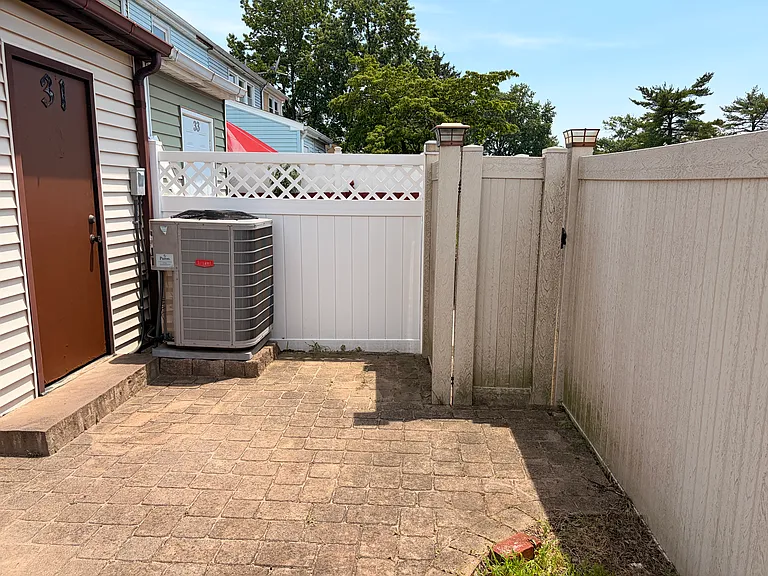 31 Fairmount Dr — Photo 24