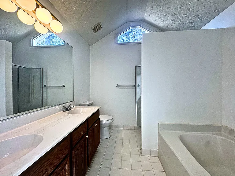 96 Angel Trce — Photo 9
