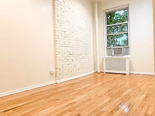 Rented by Tolmas Corporation | media 9