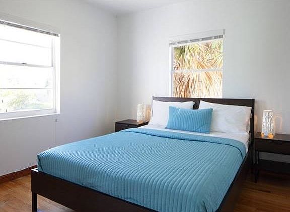 5th image of 830 W 40th St #2121