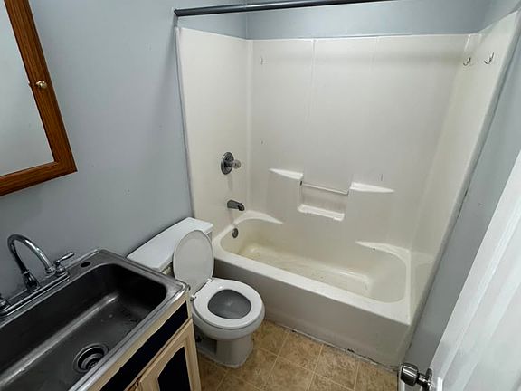 5th image of 200 Fosler Rd APT 57
