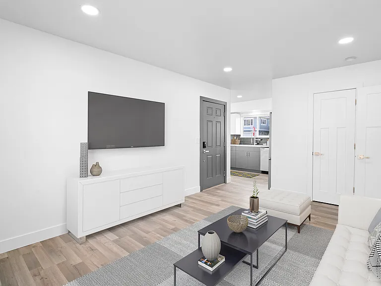 26 W Girard Ave — Photo 3