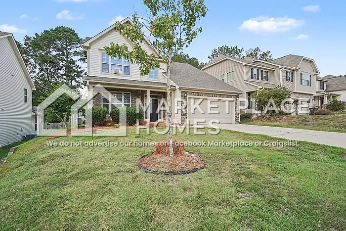 4 bed, 2.5 bath, 2845 sqft, $2,095 — Photo 2
