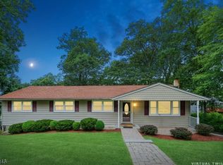14 Oak Dr, Stanhope, NJ 07874