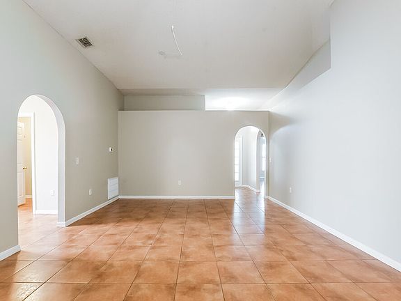 4th image of 3525 Stonefield Dr