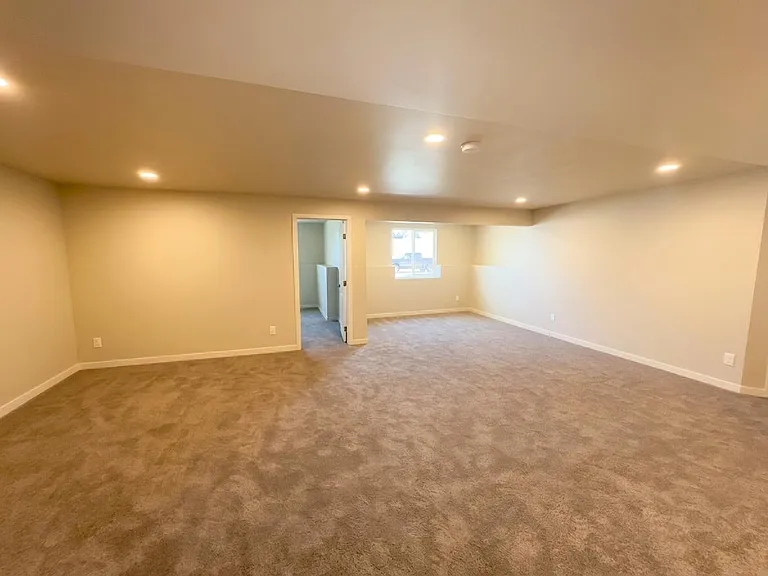 3542 Lissa Dr — Photo 3